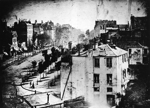 Reproducción del daguerrotipo del Boulevard du Temple (París) tomado por Daguerre en 1838.